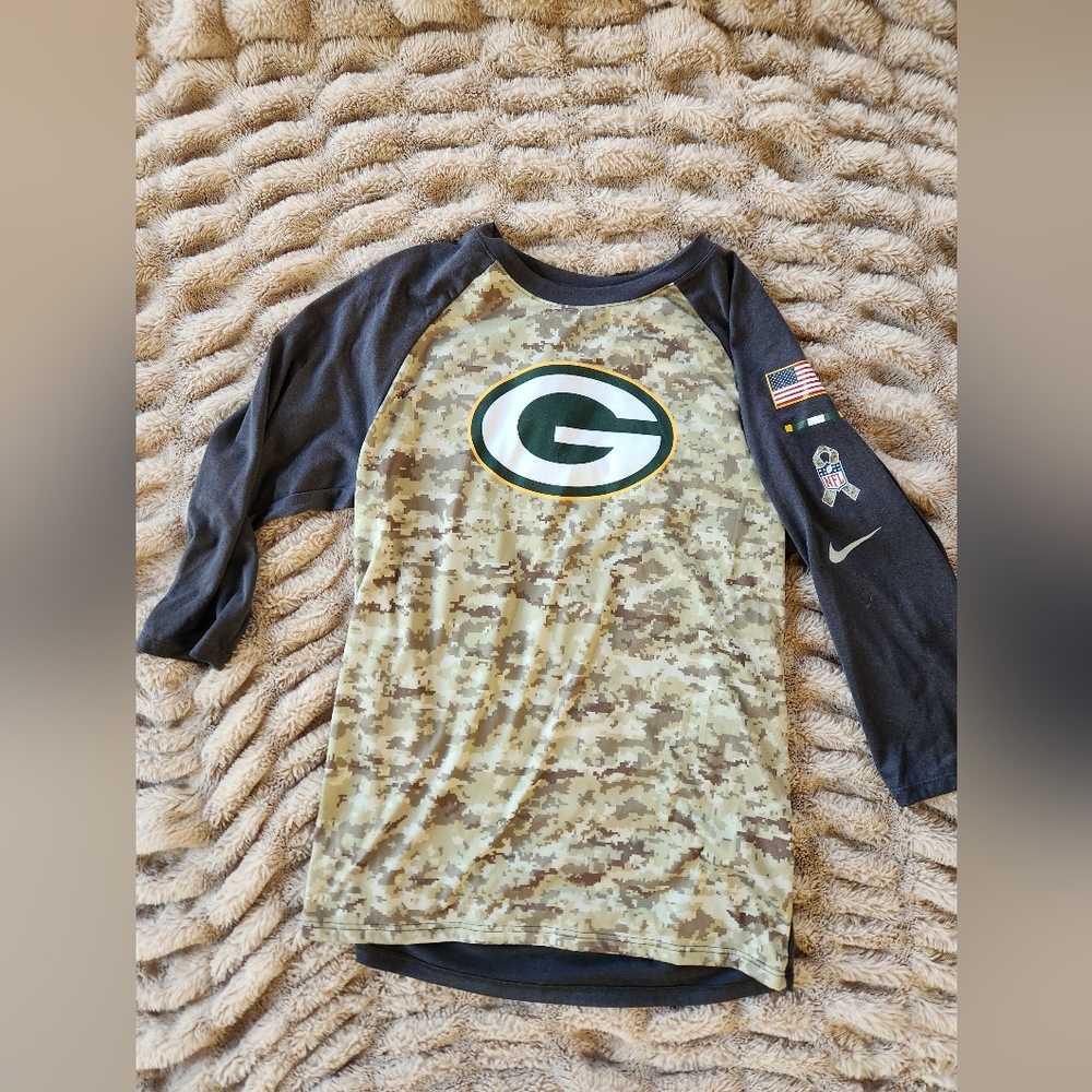 Mens size medium NFL on field apparel the Nike tee Green Bay Packers sal…